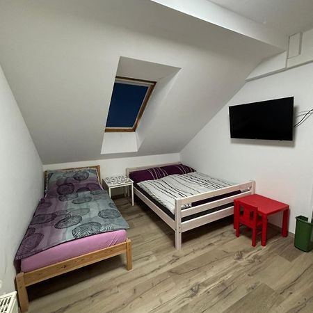 Atemberaubendes Loft Mit Pool Apartment Wina Bagian luar foto