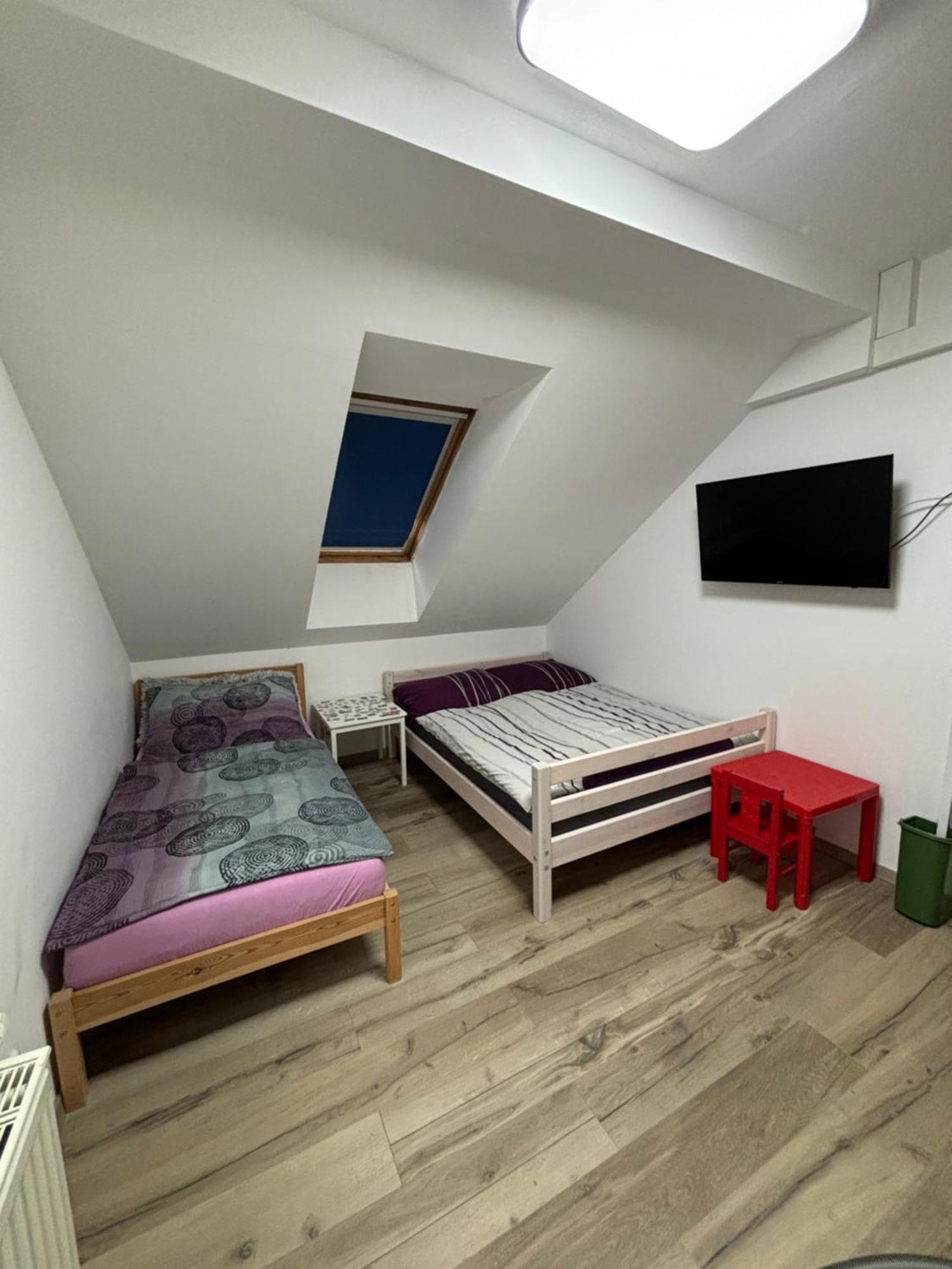 Atemberaubendes Loft Mit Pool Apartment Wina Bagian luar foto